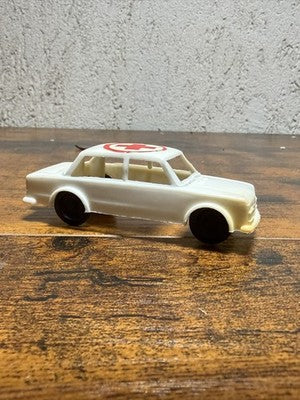 Ambulanza in plastica anni 70