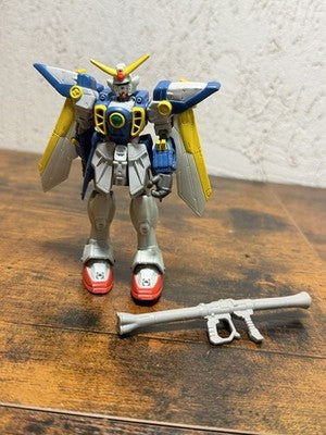 Wing Gundam Ala di Fuoco Bandai GIG