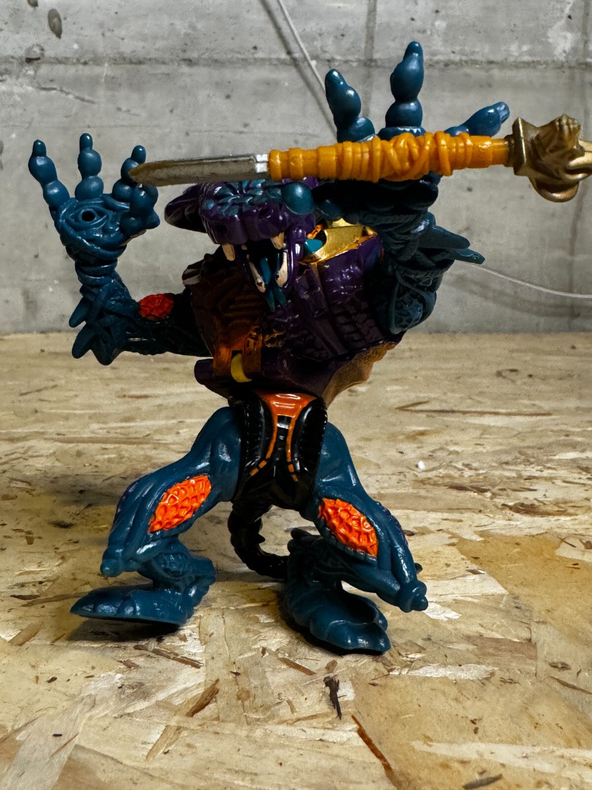 Vintage Mighty Max Strikes Fang Pharoah Phang Battle Warriors 1994 NEAR Complete
