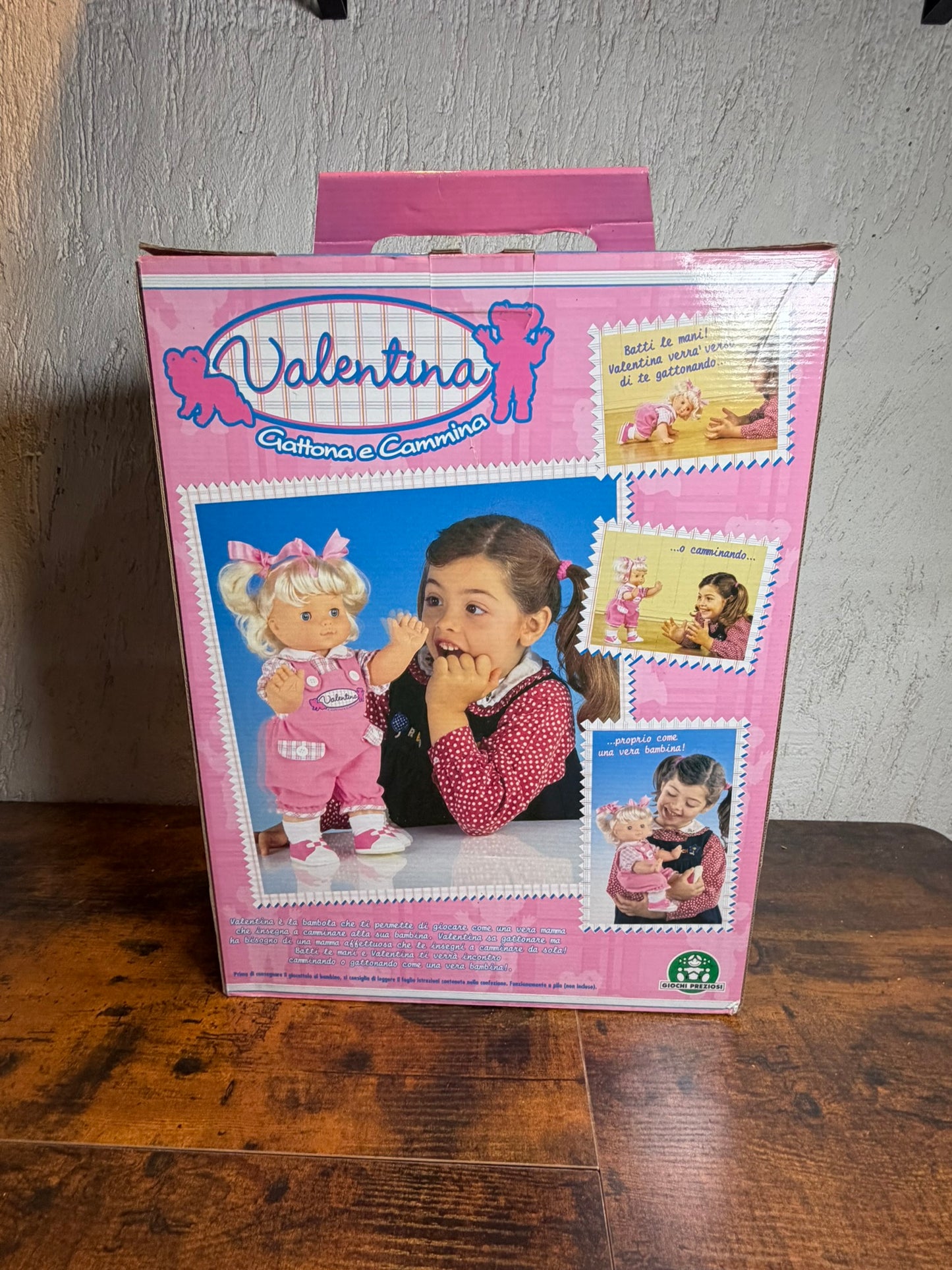 VALENTINA BAMBOLA Gattona e Cammina Original Doll Giochi Preziosi New
