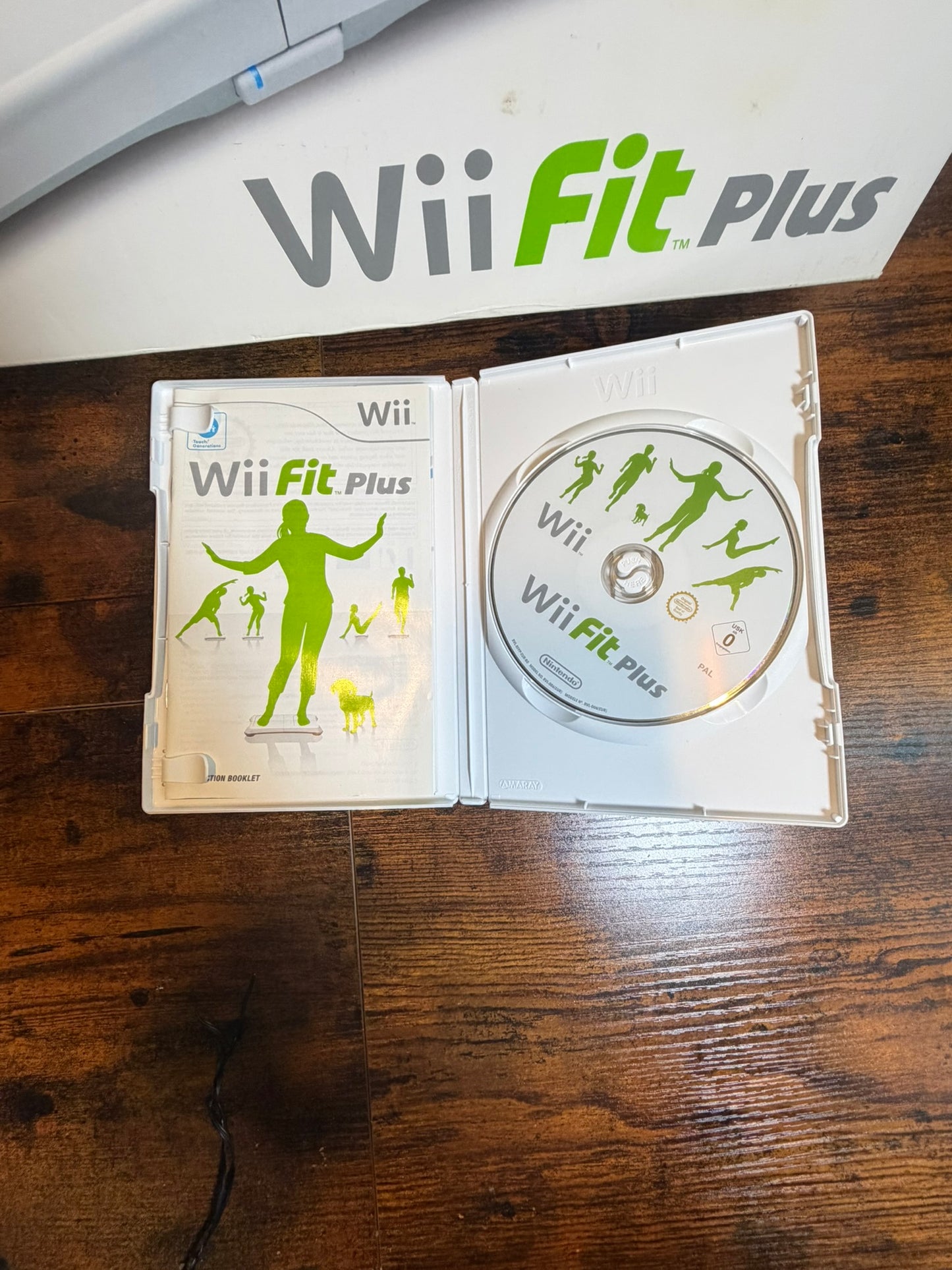 Nintendo Wii balance board +Wii Fit Plus