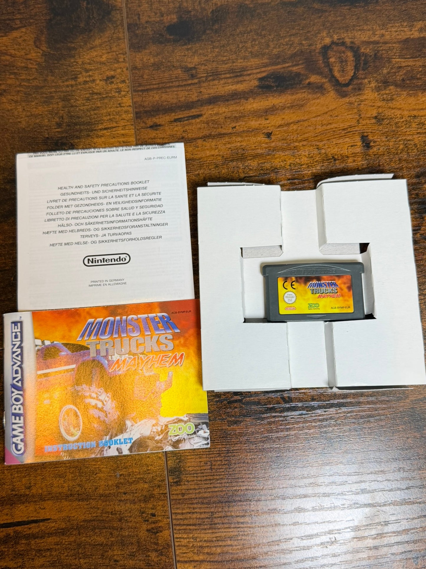 GAME BOY ADVANCE - MONSTER TRUCKS - NINTENDO