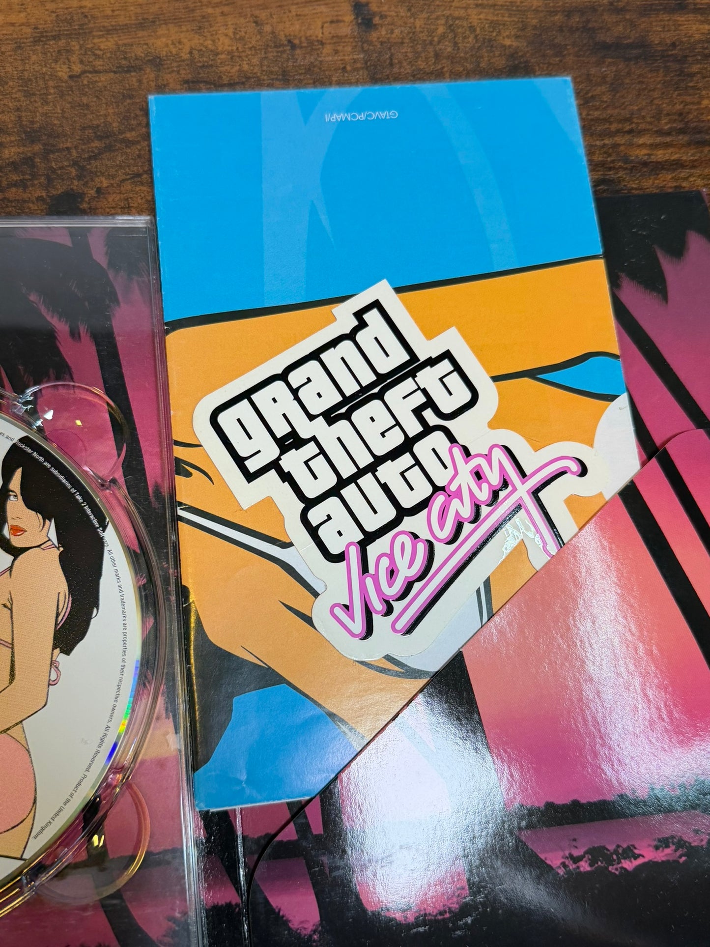Vintage PC CD-ROM Computer Game ITA GTA Grand Theft Auto Vice City