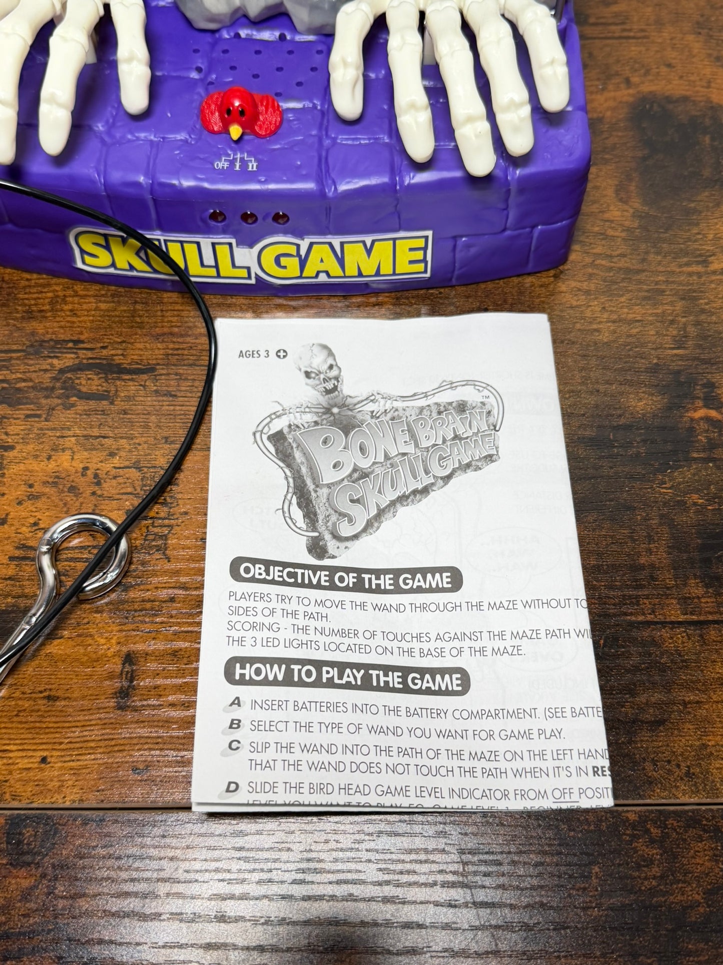 Vintage 1997 BONE BRAIN SKULL GAME - Very Rare!