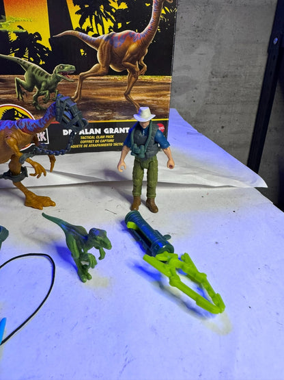 93 Classic Jurassic Park 30th Anniversary Dr. Alan Grant Tactical Claw Pack