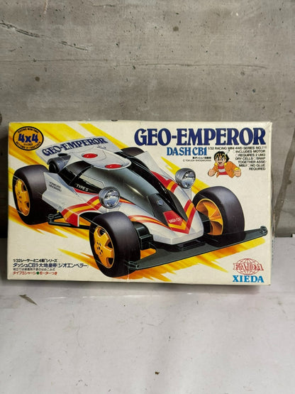 Xieda 1/32 Racer Mini serie 4WD n. 47  Emperor Geo + due carrozzerie