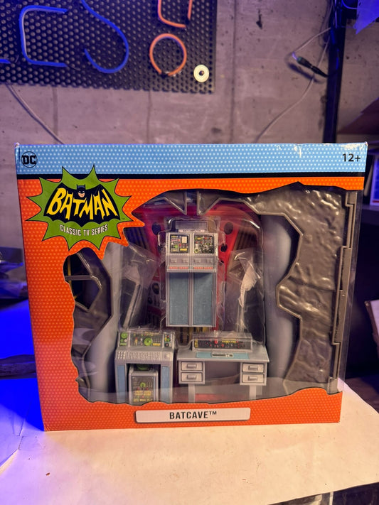 McFarlane Toys Modellino Batman '66 Batcaverna 6 pollici