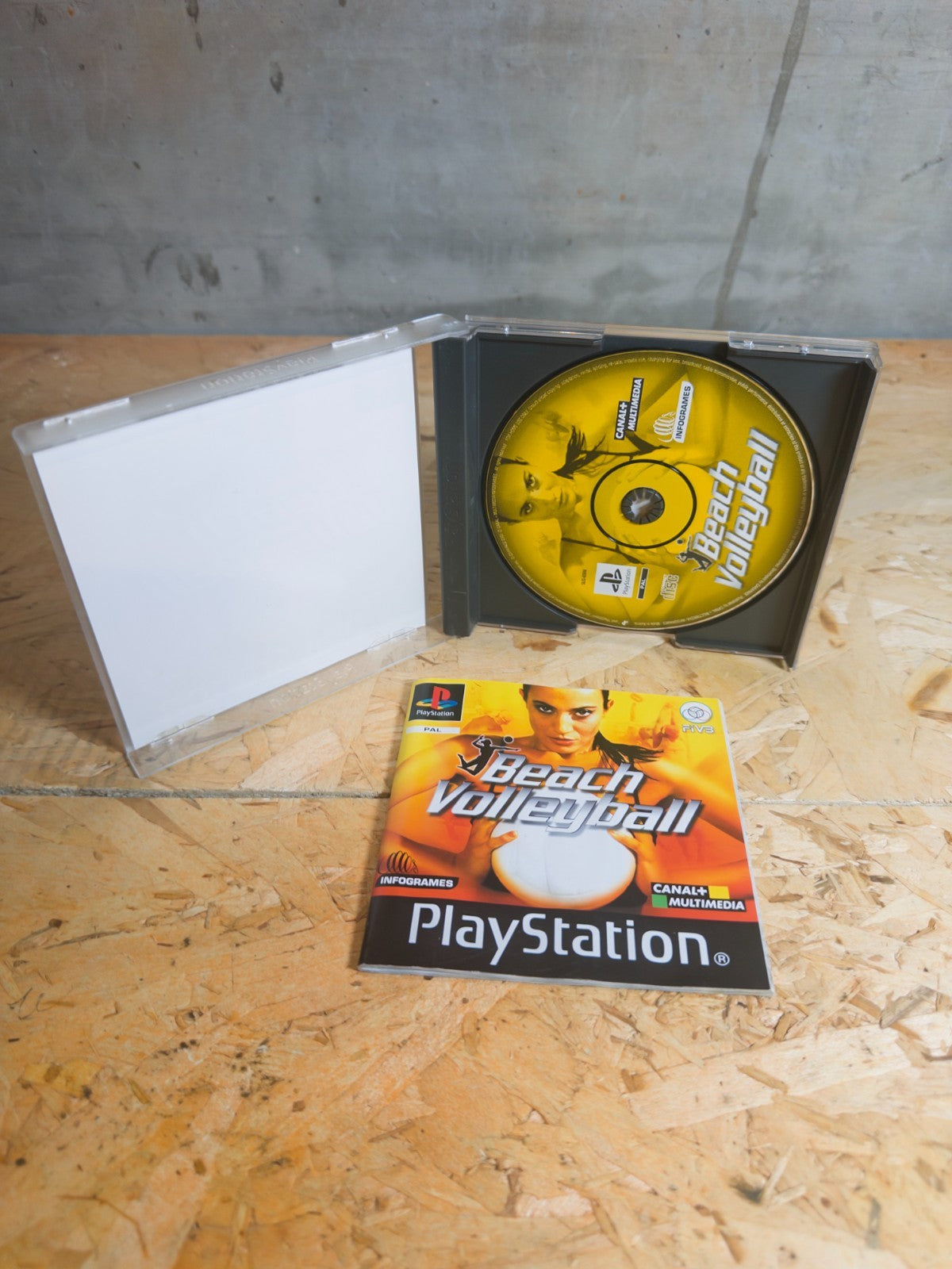 BEACH VOLLEYBALL PS1  PLAYSTATION 1 PAL ITALIANO COMPLETO