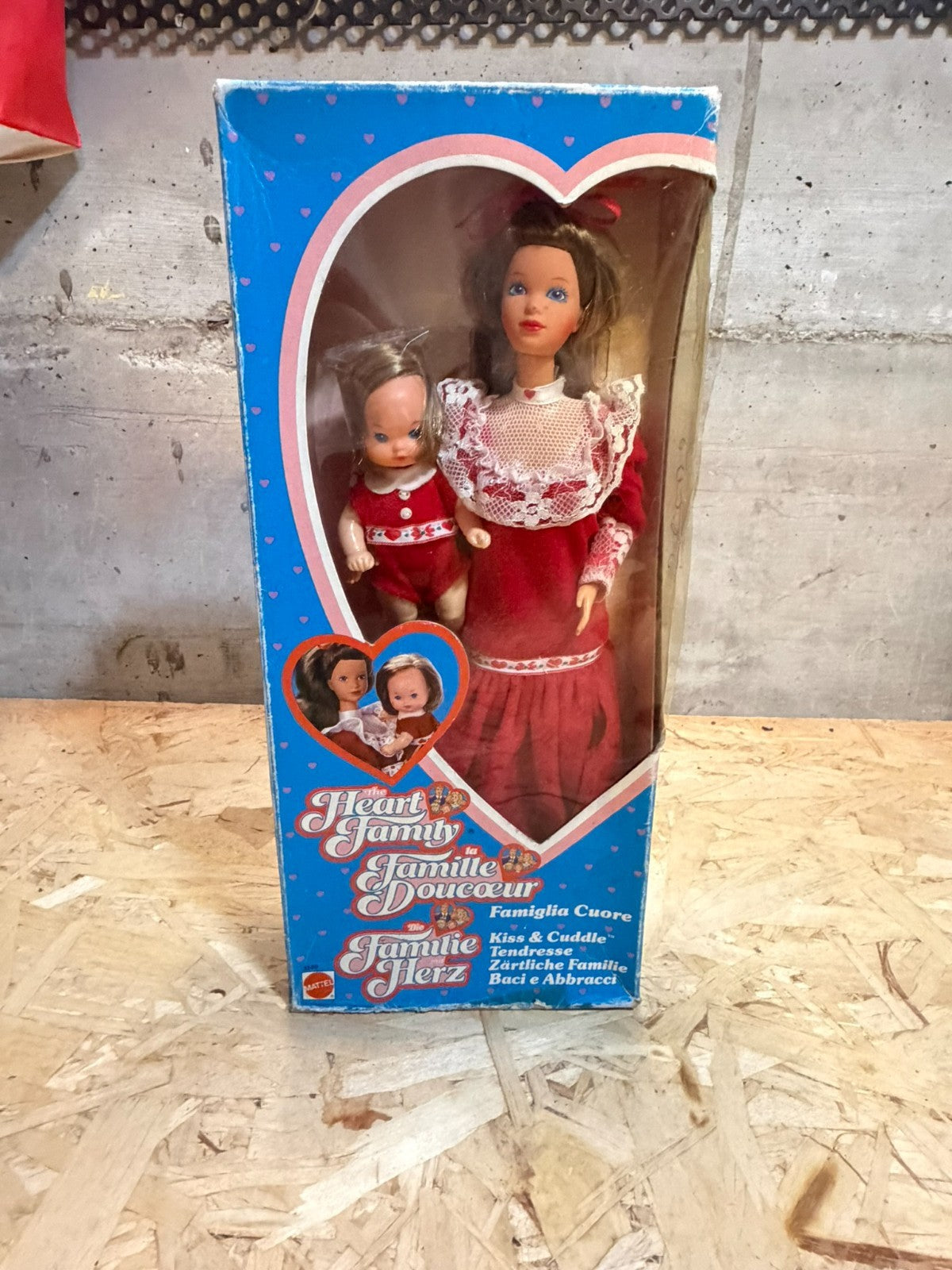 Barbie Mattel famiglia cuore baci e coccole heart family kiss & cuddle NRFB rare