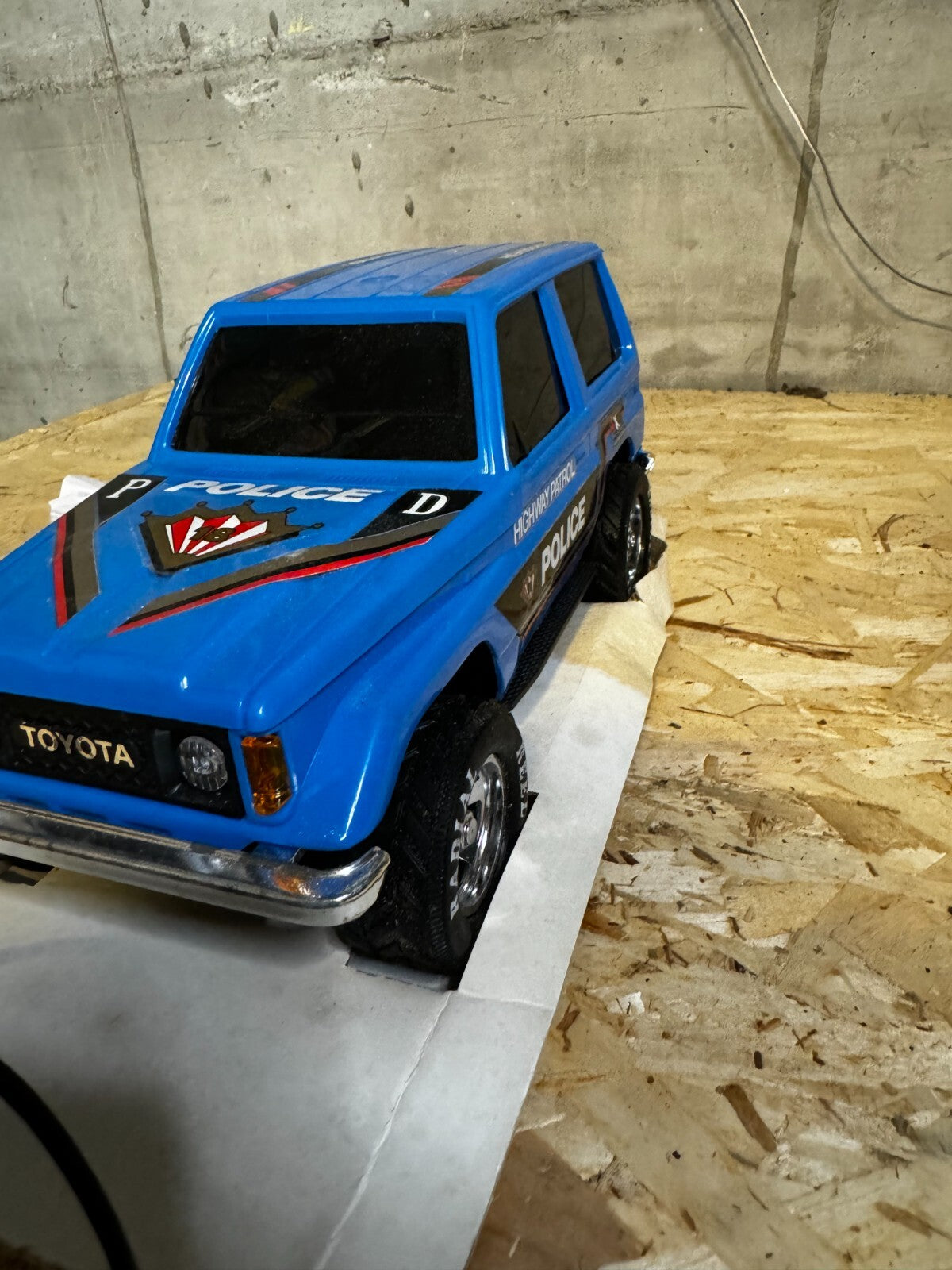 Rell Patrol della polizia telecomandato jeep