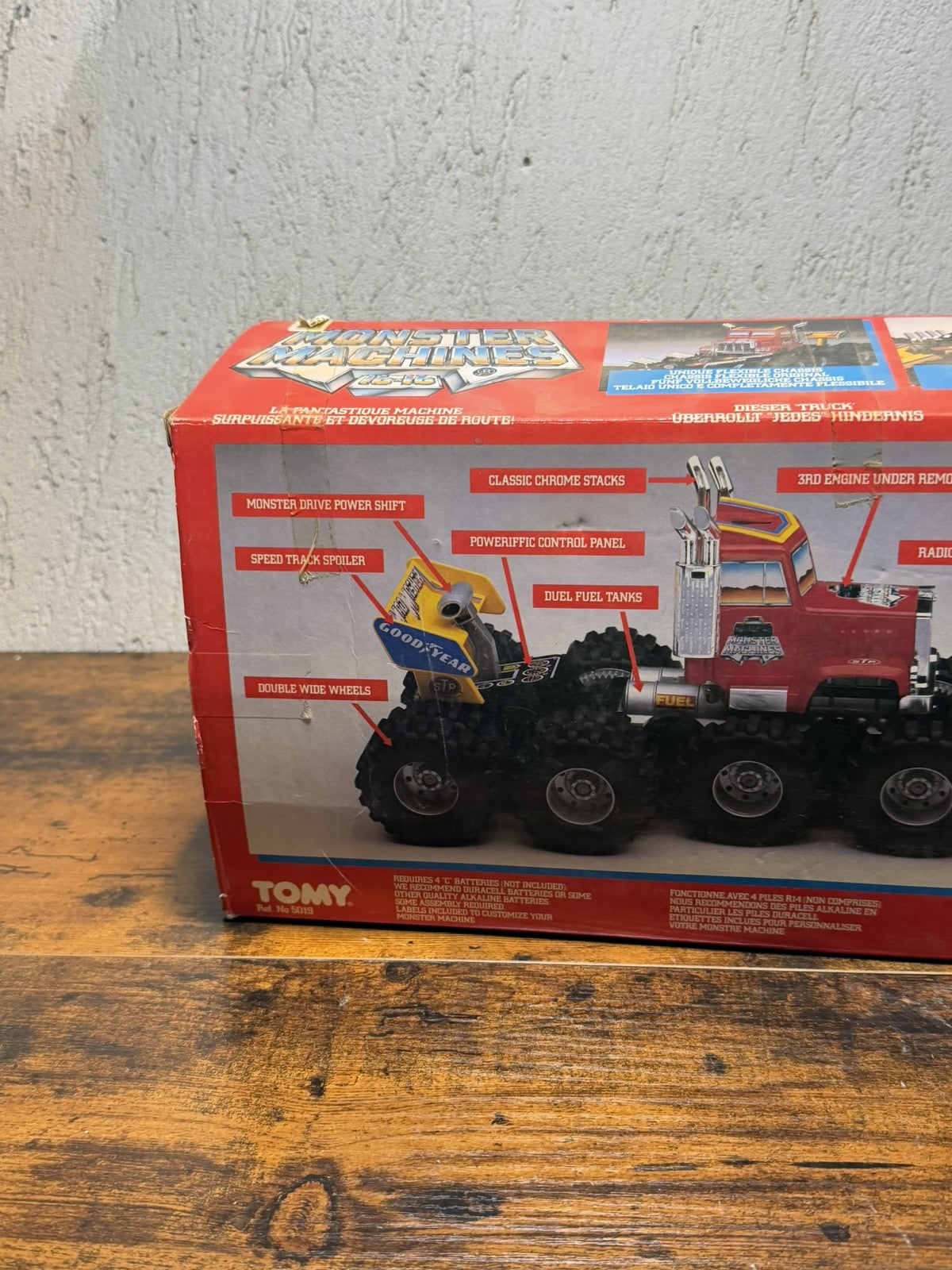 Tomy Monster Machine 16x16 1986