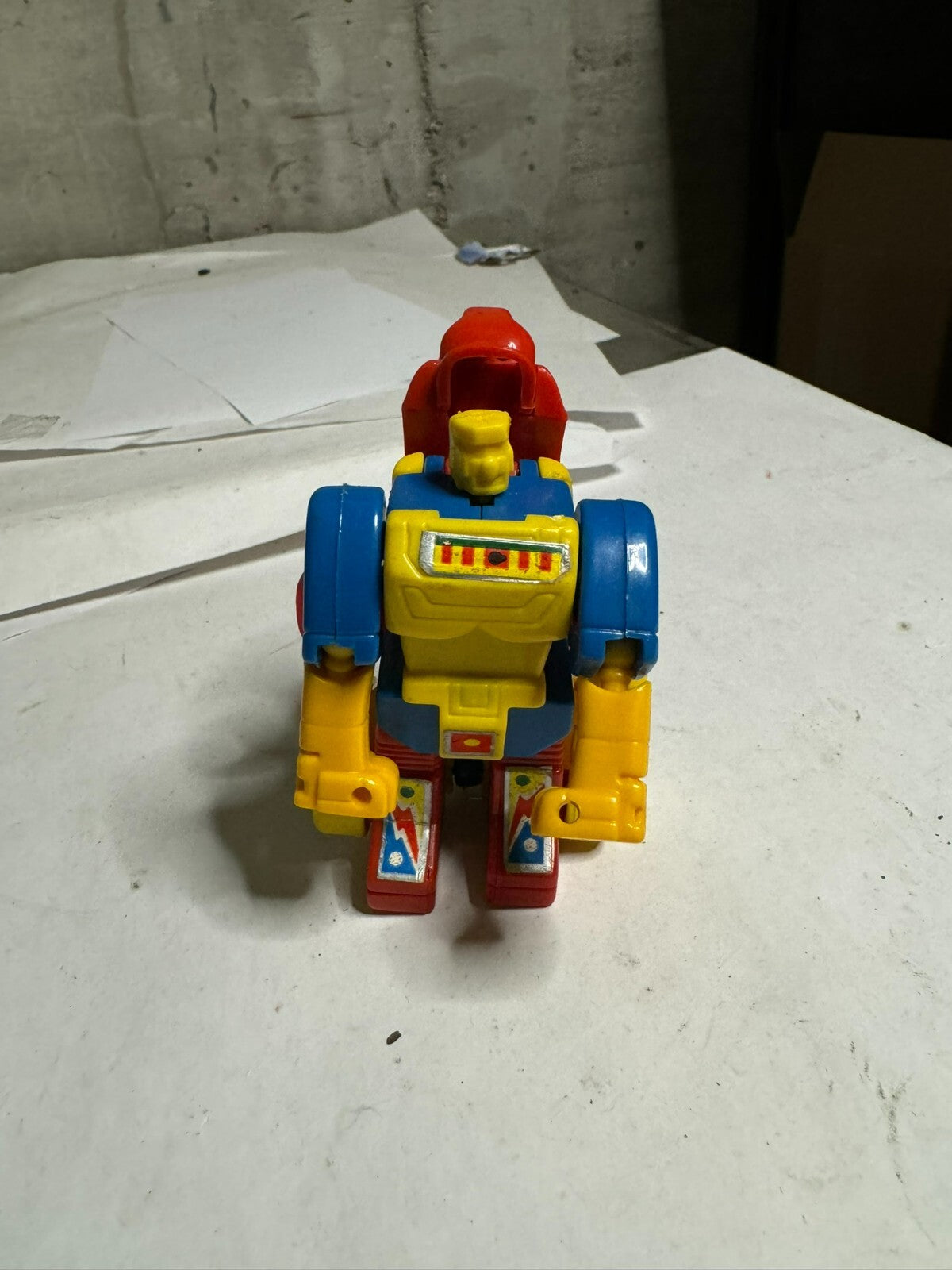 V World Fighting Animal Wildcat Transformer Robot Figure from 1980s