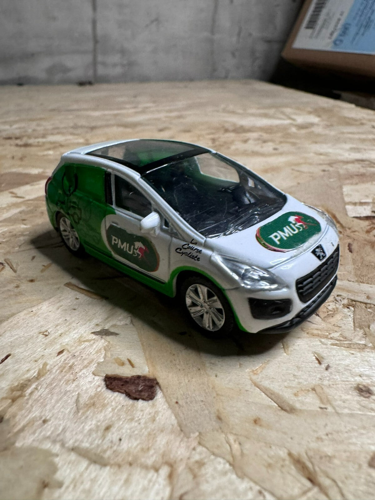 Peugeot 3008 Pmus norev modellino