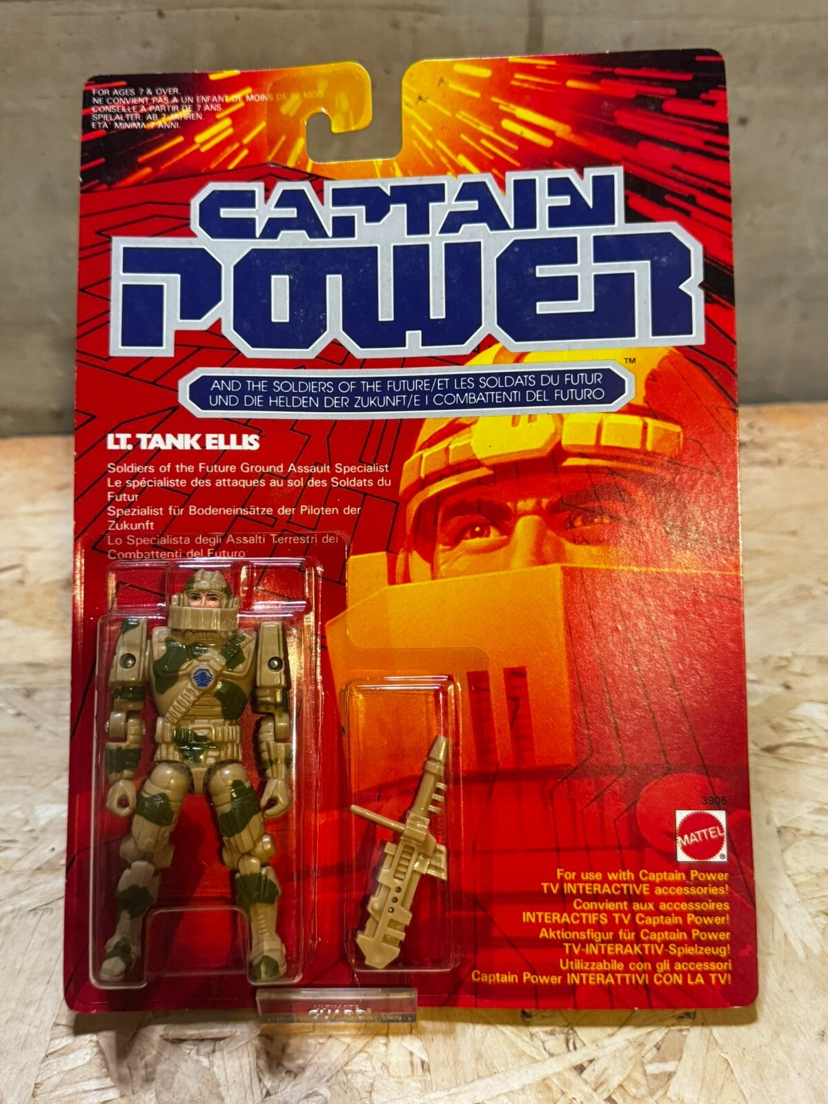 NOS LT. TANK ELLIS CAPITAN POWER CAPTAIN MATTEL VINTAGE ACTION FIGURE