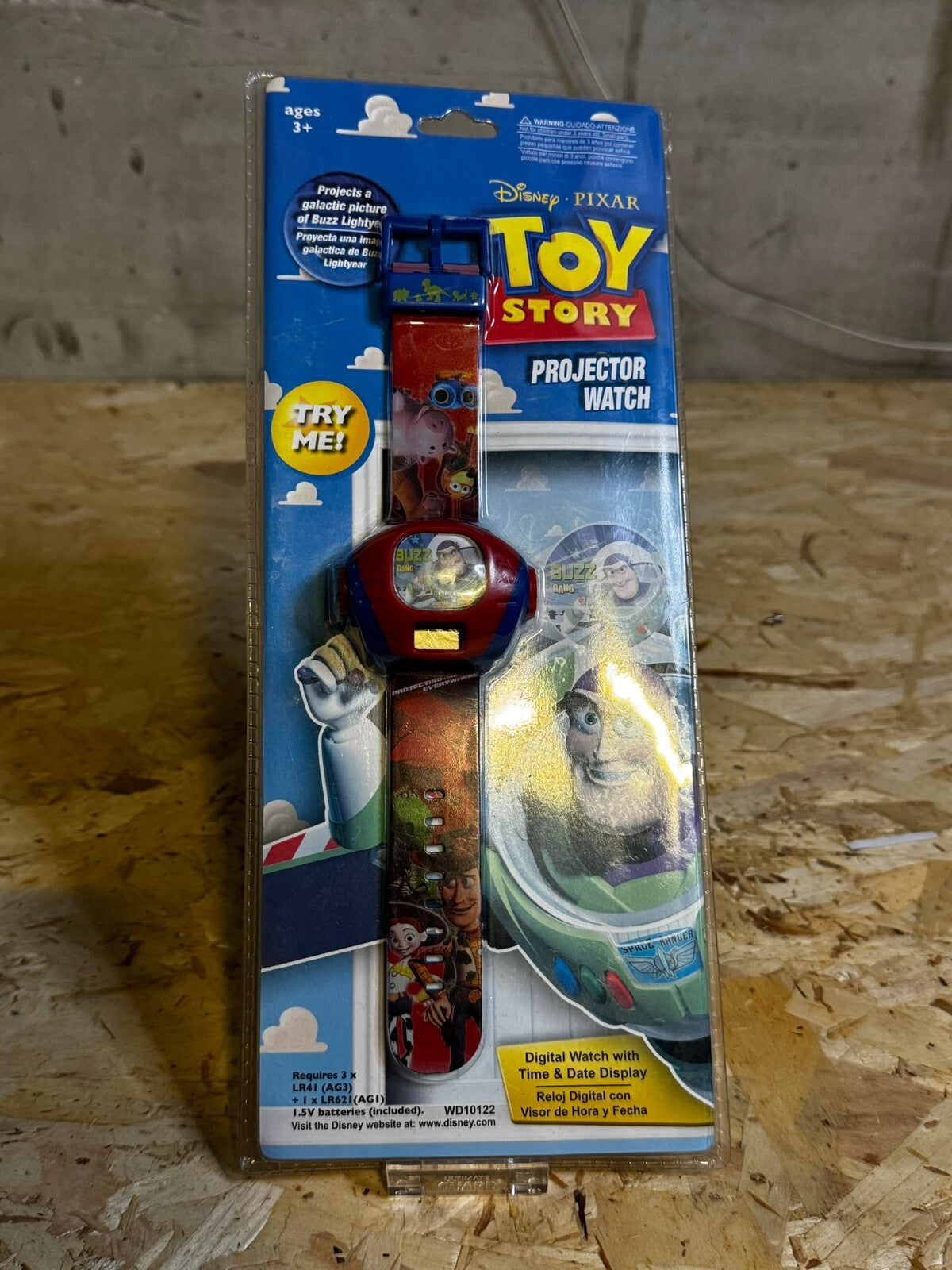 DISNEY PIXAR TOY STORY PROJECTOR DIGITAL WATCH BUZZ LIGHTYEAR WOODY
