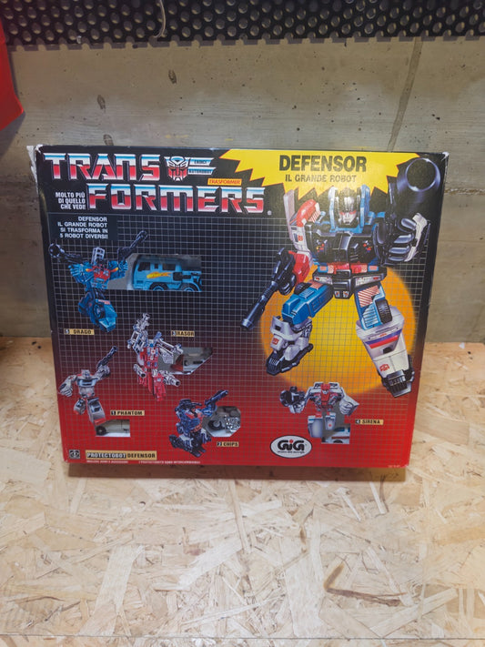 TRANSFORMERS G1 GIG TAKARA HEROIC AUTOBOT DEFENSOR incompleto