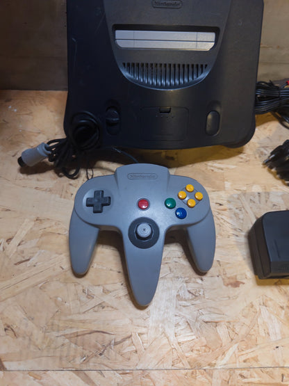 Console NINTENDO 64 N64 PAL EUR con CONTROLLER e CAVI - TESTATO