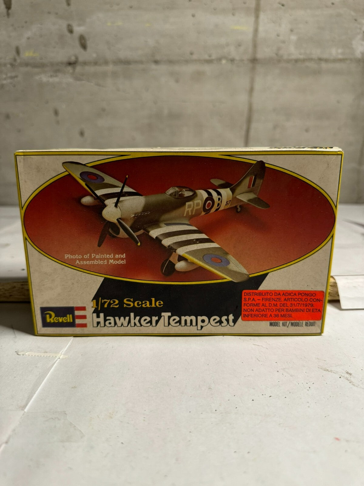 Revell | Hawker Tempest | H-55 | 1:72 | Kit vintage raro