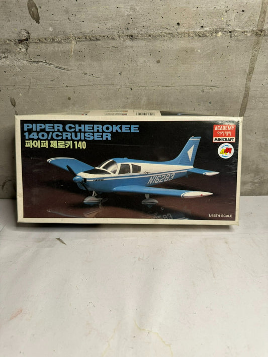 Academy Minicraft 1/48 Piper Cherokee 140/Cruiser Kit modellino plastica 1610 NI