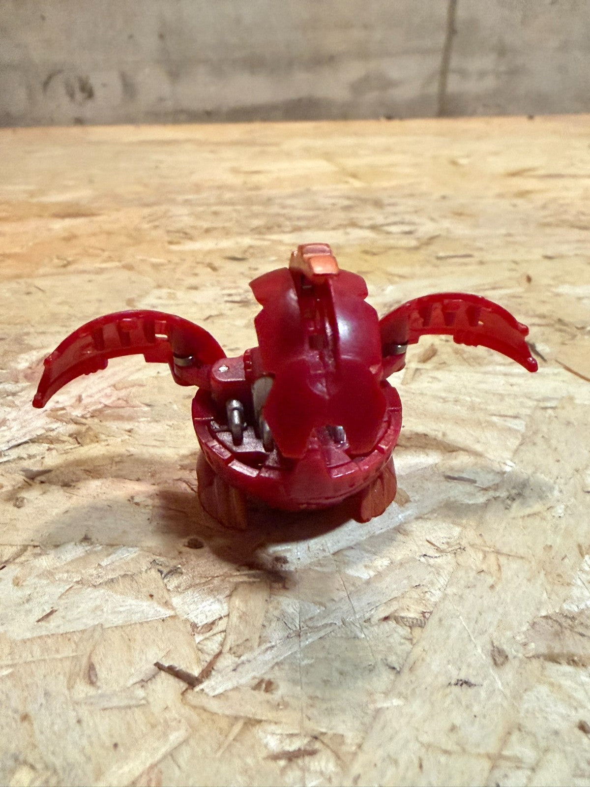 Bakugan Naga 440g Red Pyrus
