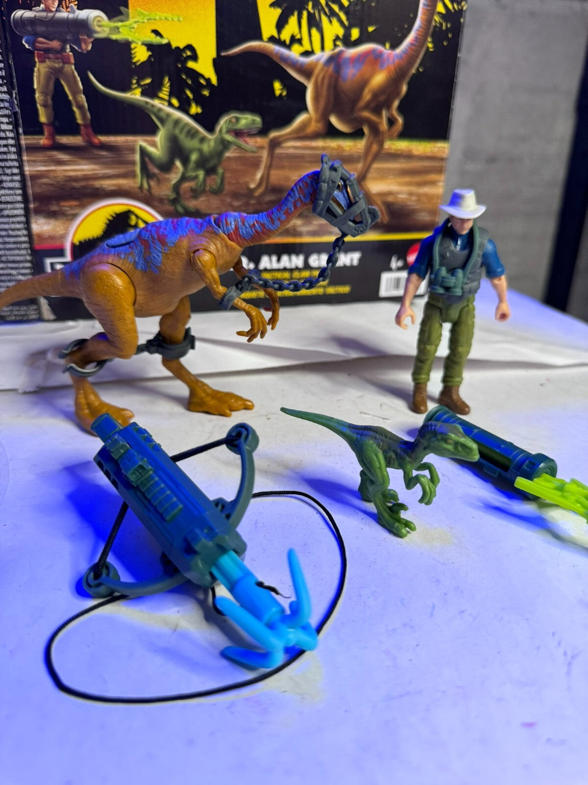 93 Classic Jurassic Park 30th Anniversary Dr. Alan Grant Tactical Claw Pack
