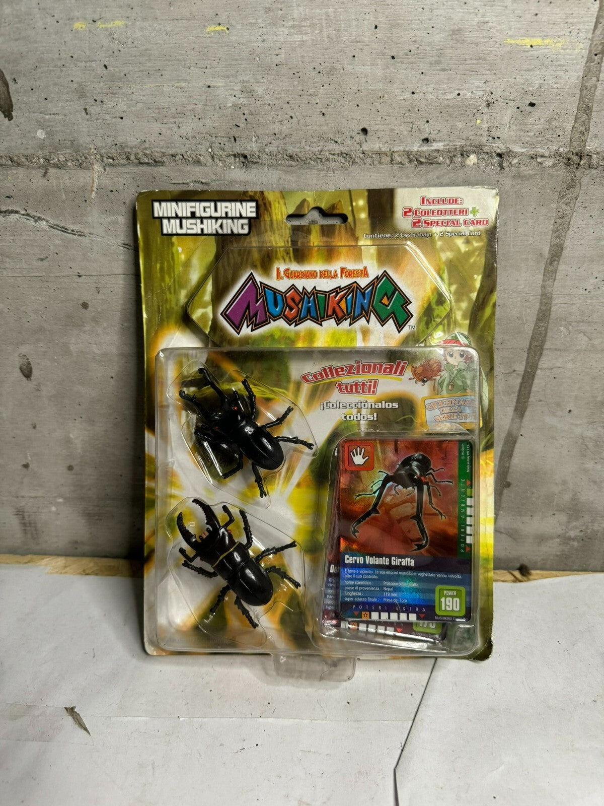 Giochi Preziosi Mushiking figure blister new  Cervo volante giraffa