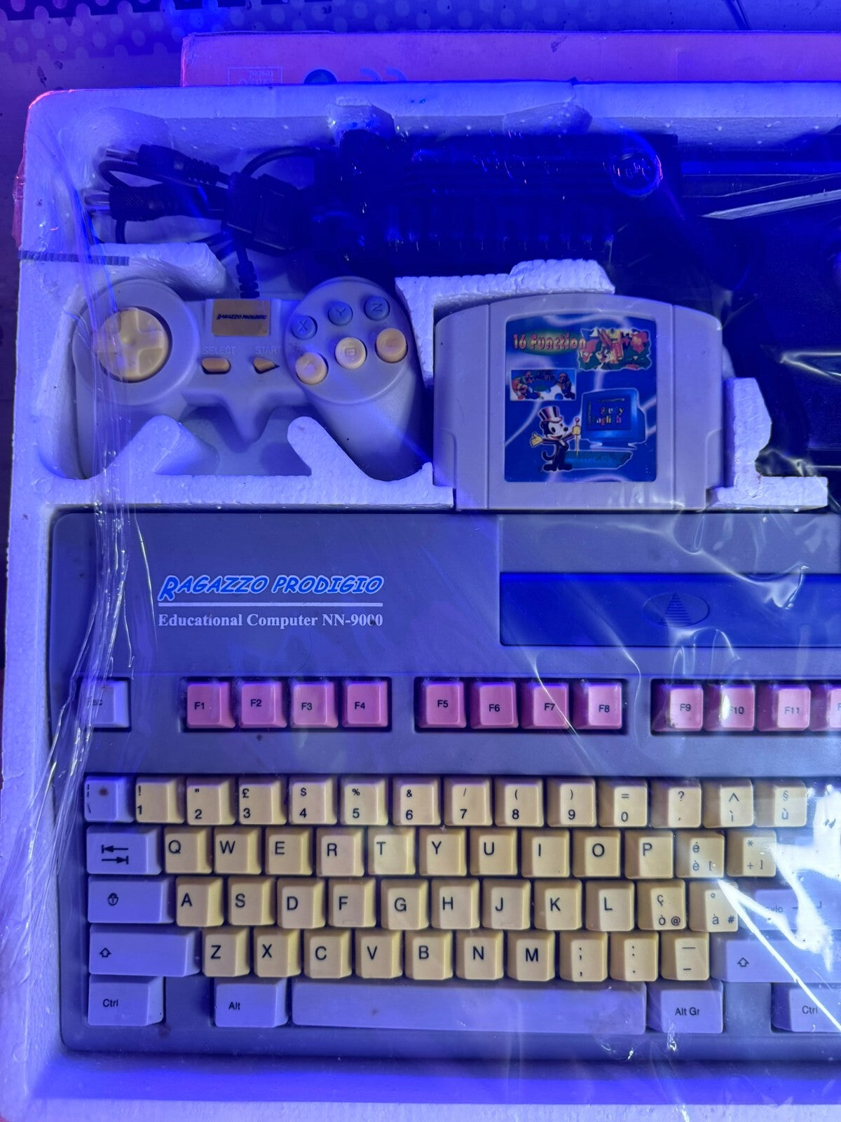 RARE CONSOLE computer NN-9000 - in ita - NO NINTENDO AMSTRAD