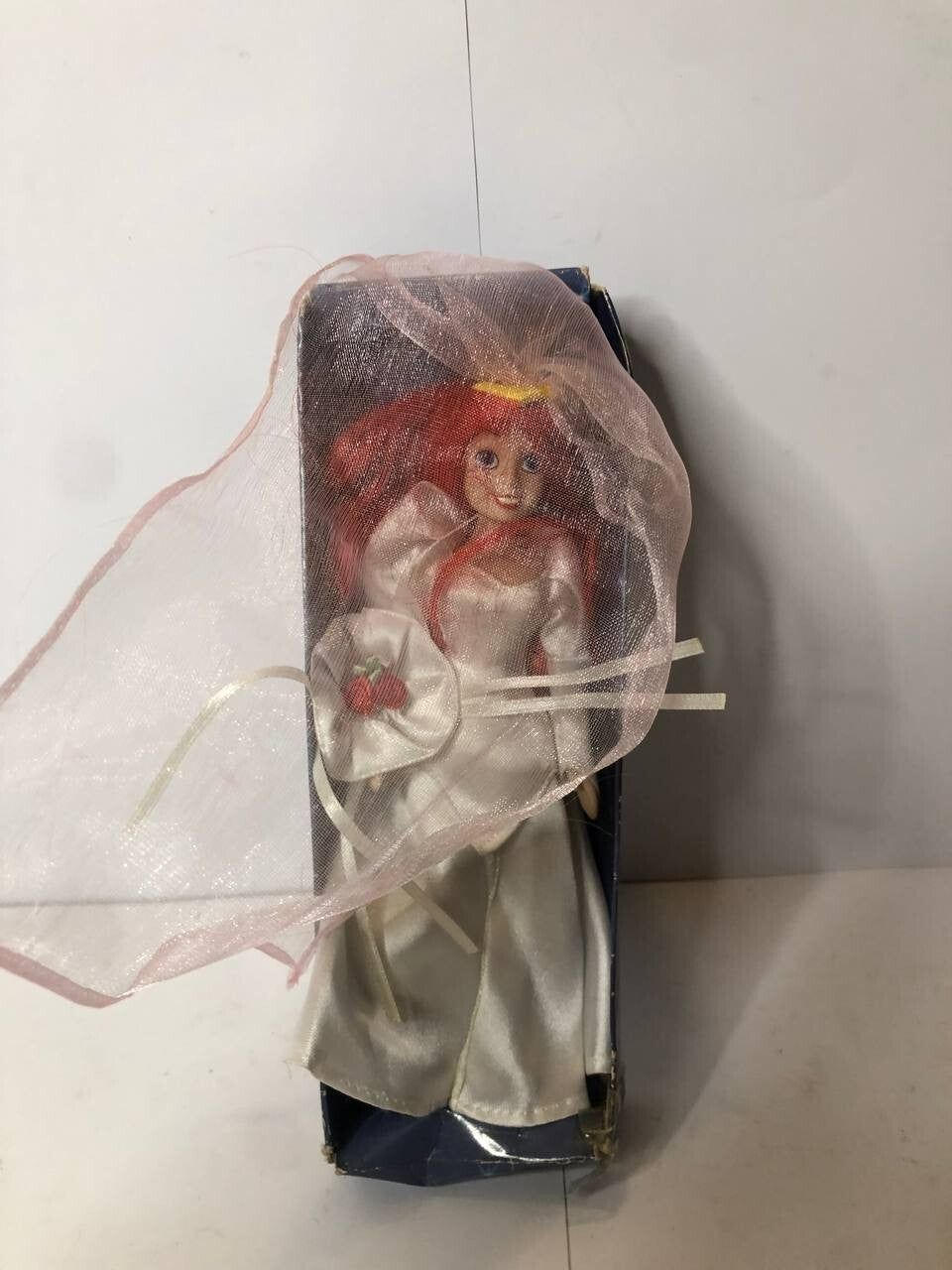 BAMBOLA DOLL FIGURE PORCELLANA 17cm SIRENETTA ARIEL SPOSA DISNEY DE AGOSTINI 