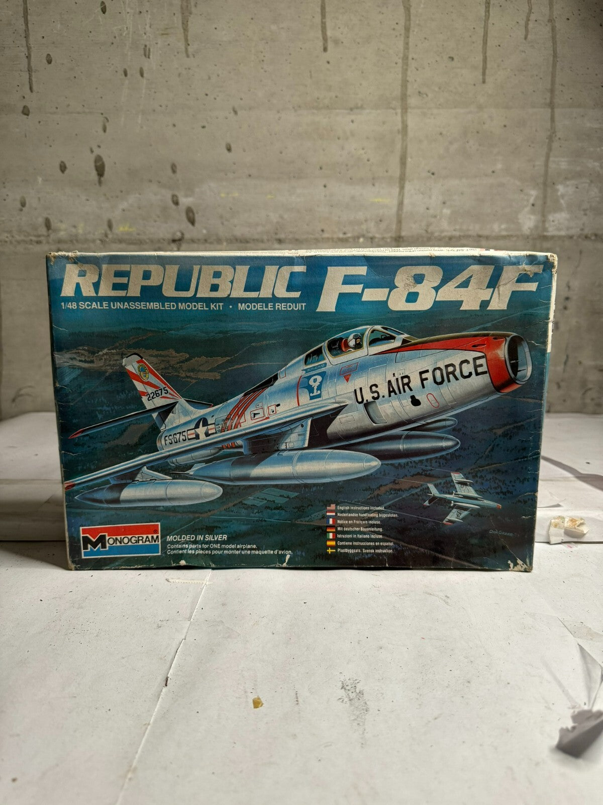 Monogram 1 48 Republic F-84F Kit modello aereo scatola