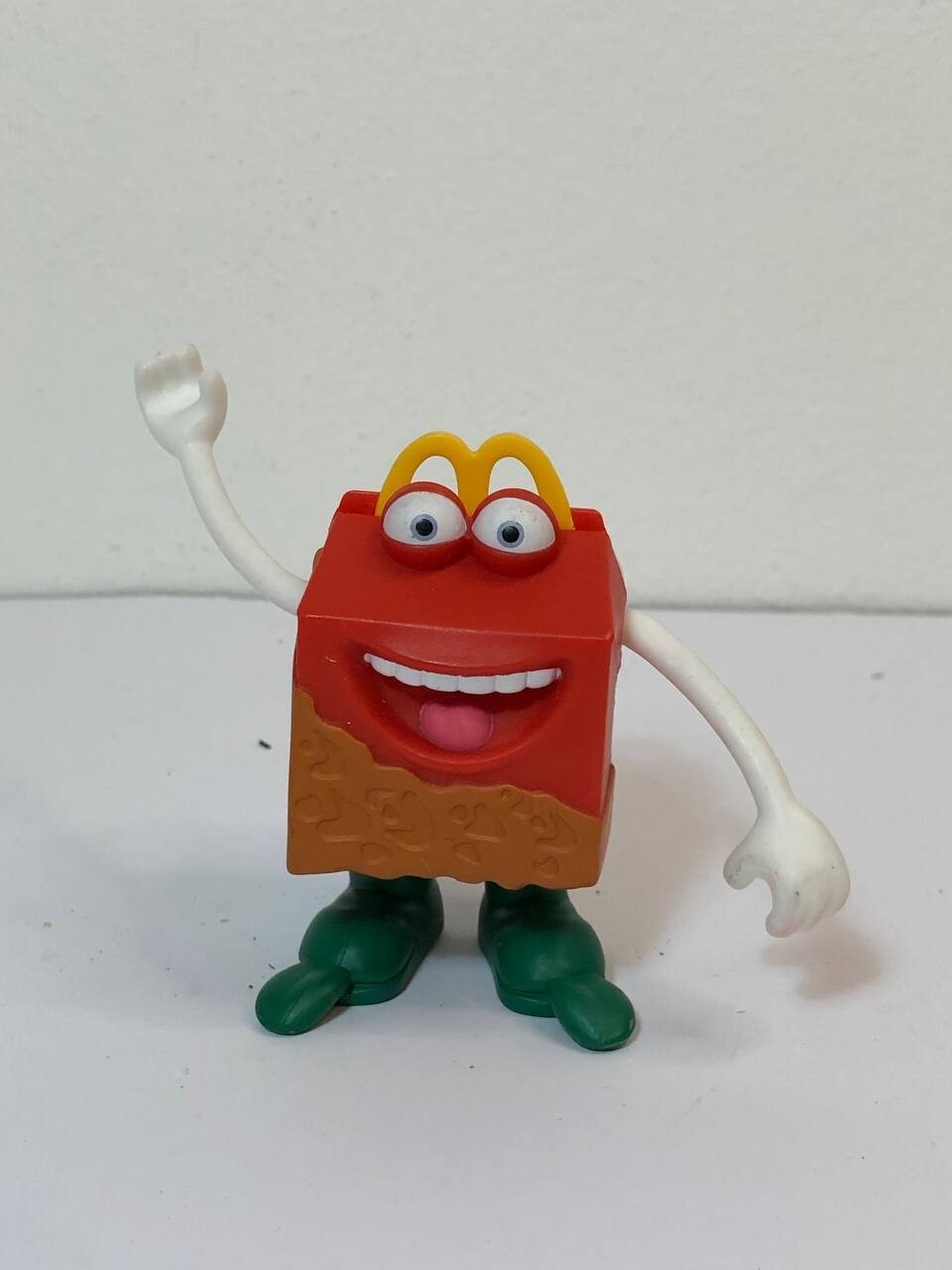 MCDONALD'S HAPPY MEAL 2011 HAPPY STUDIO RED BAG SACCHETTO ROSSO LOGO tarzan