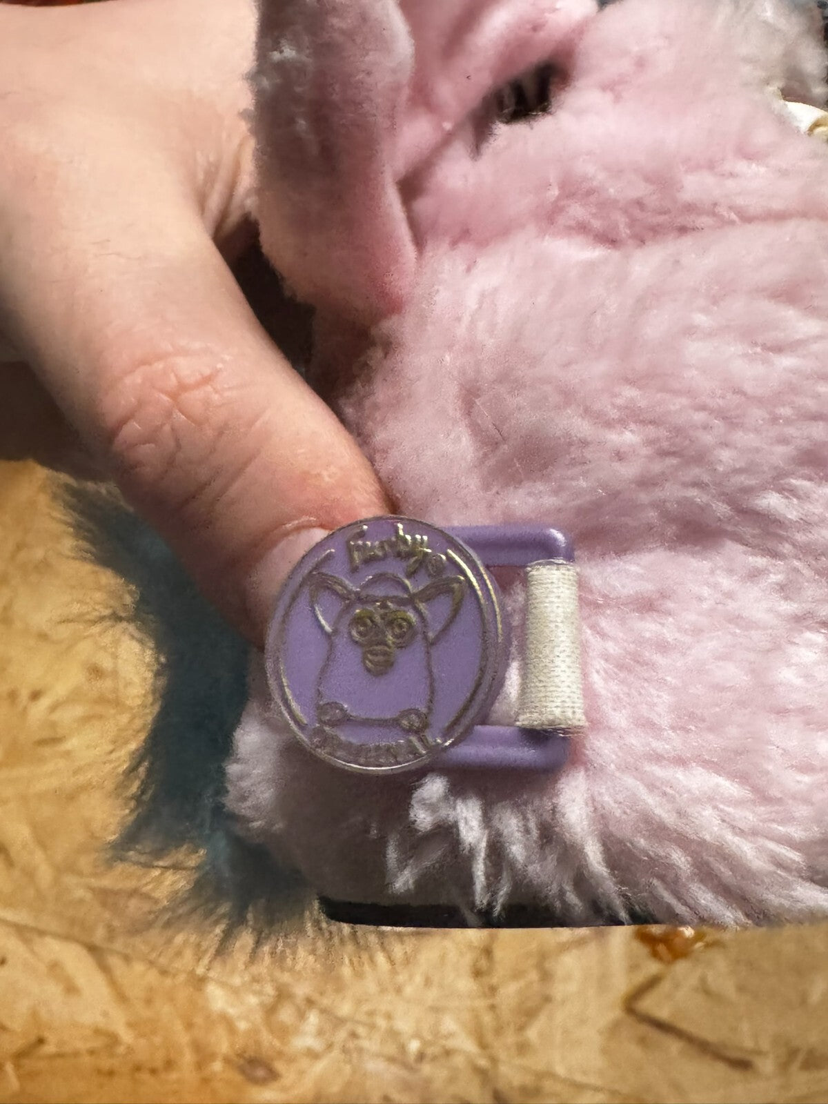 Hasbro Tiger Electronics Furby peluche personaggio rosa retrò vintage 1999 2000