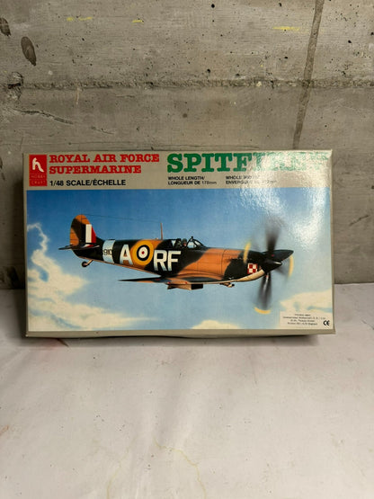 HOBBYCRAFT 1403, 1/48 RAF SUPERMARINE SPITFIRE MK. KIT MODELL