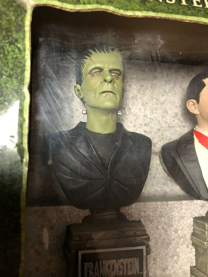 THE MONSTERS LEGACY DVD GIFT SET DRACULA -FRANKENSTEIN- WOLFMAN MINI BUST