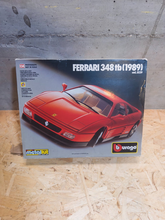 FERRARI 348tb DEL 1989 AUTO MODEL METAL KIT ottime condizioni 1:24 BURAGO