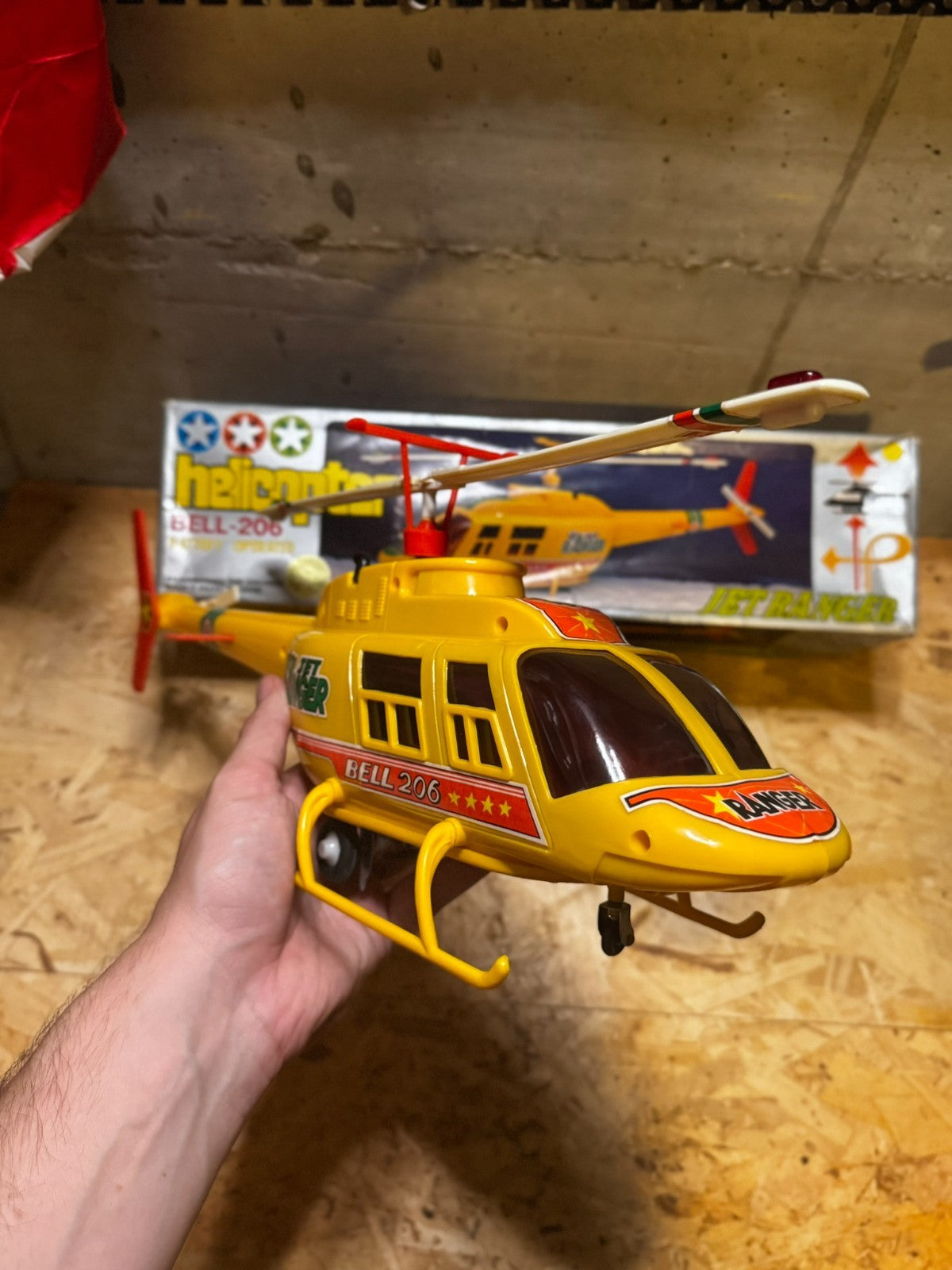 Helicopter Bell-206 Battery operated Jet Ranger