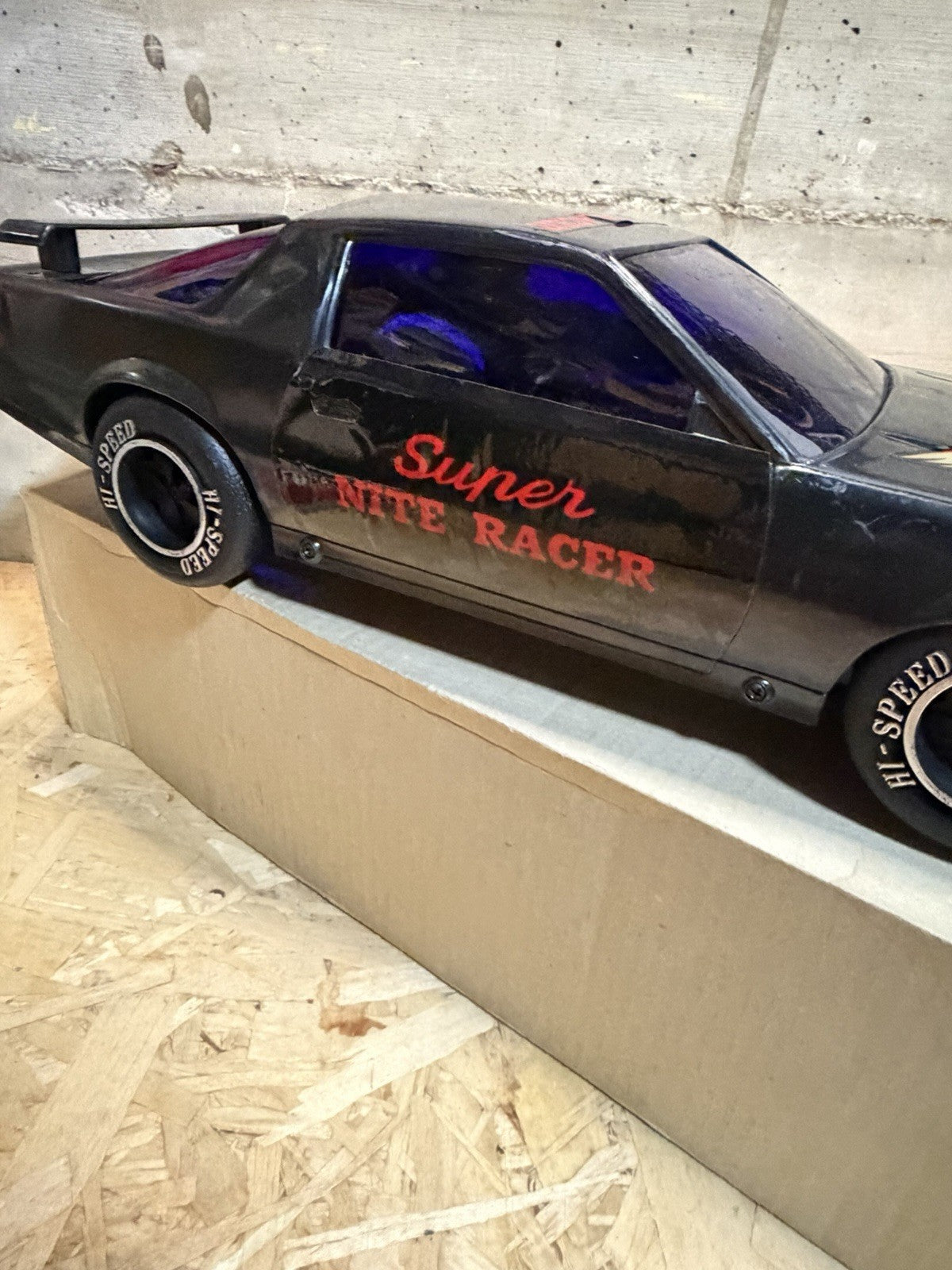 1:8 1/8 VINTAGE KNIGHT RIDER SUPER NITE RACER KNIGHT KITT K/O - 80S BATTERY OP