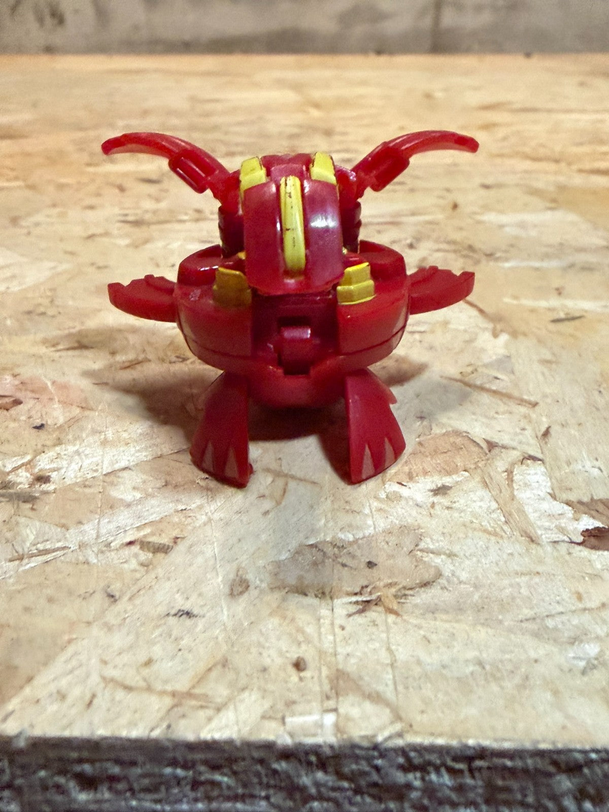 Bakugan Neo Dragonoid Red Pyrus