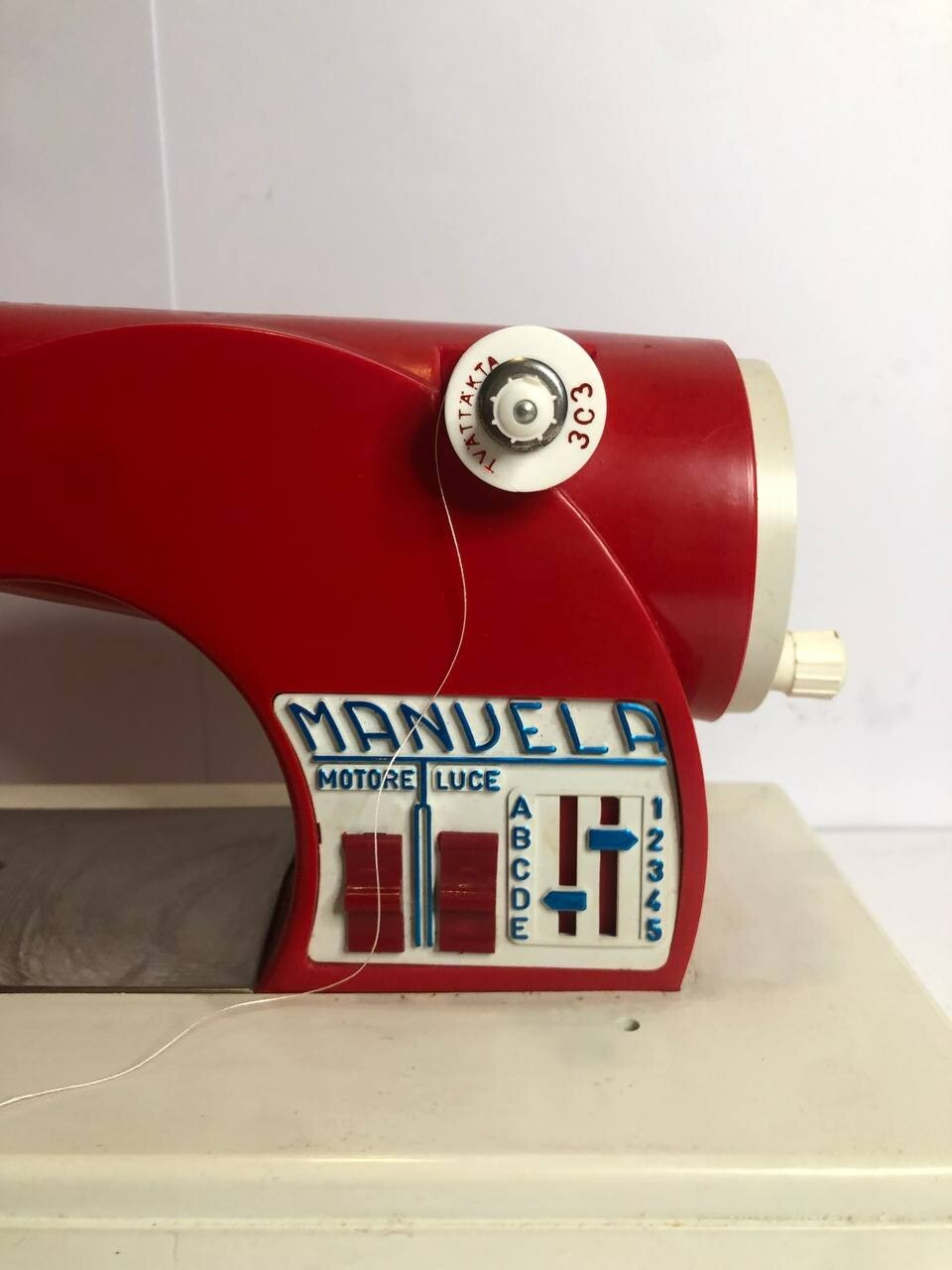 VINTAGE CARRARO GIOCATTOLI MADE IN ITALY 1960s Manuela MACCHINA DA CUCIRE + BOX
