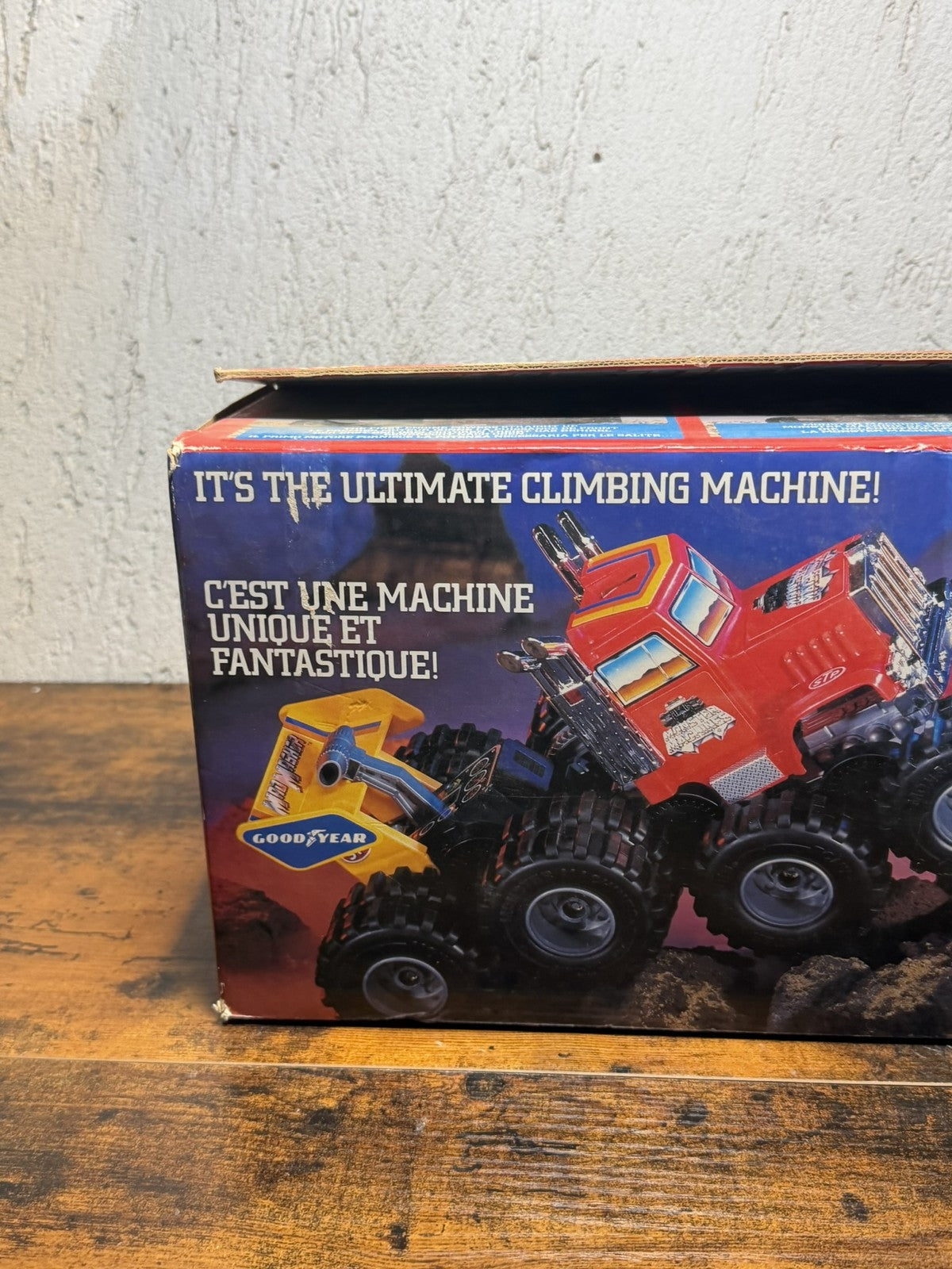 Tomy Monster Machine 16x16 1986