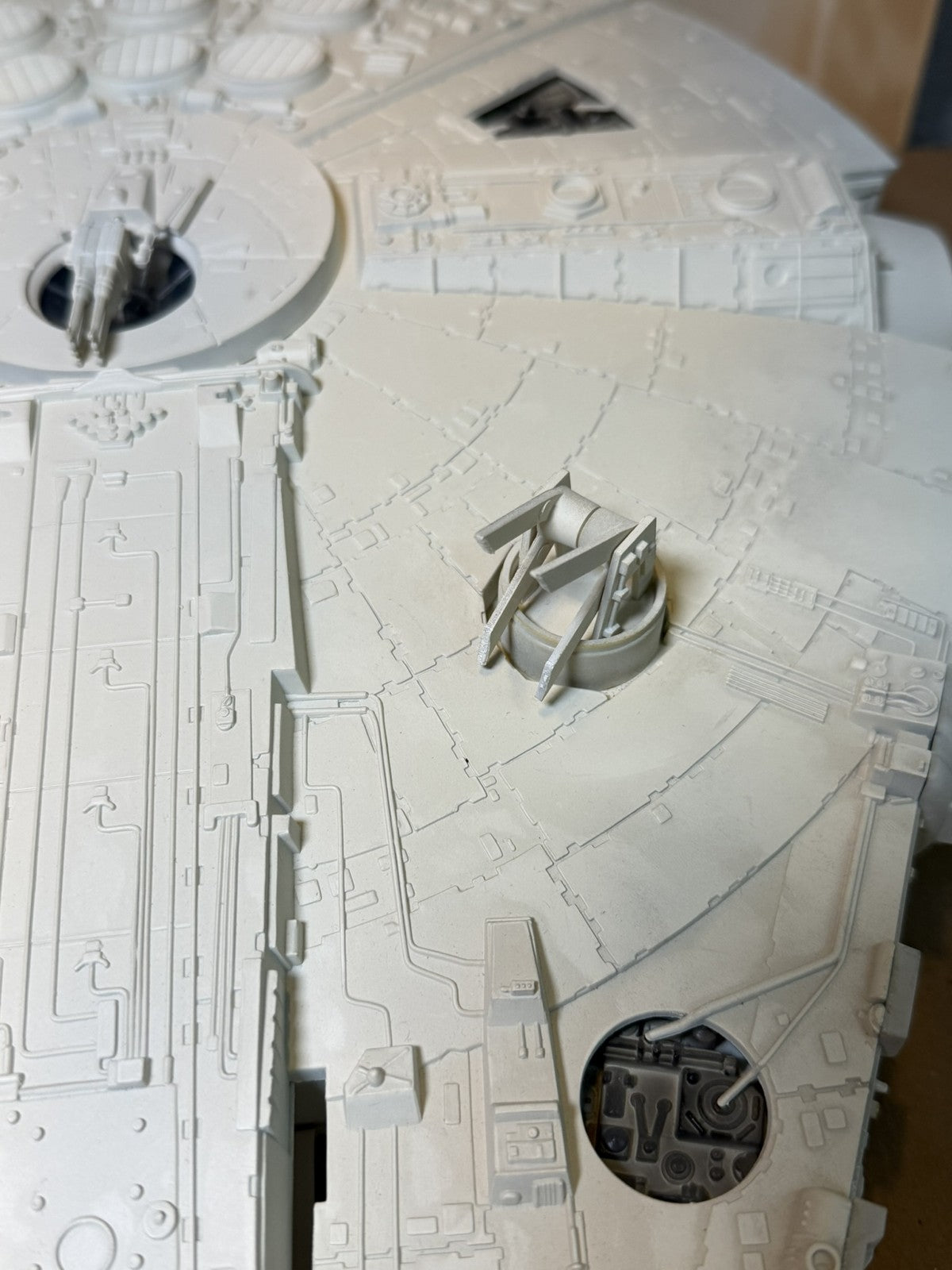 Millennium Falcon MPC Ertl montato