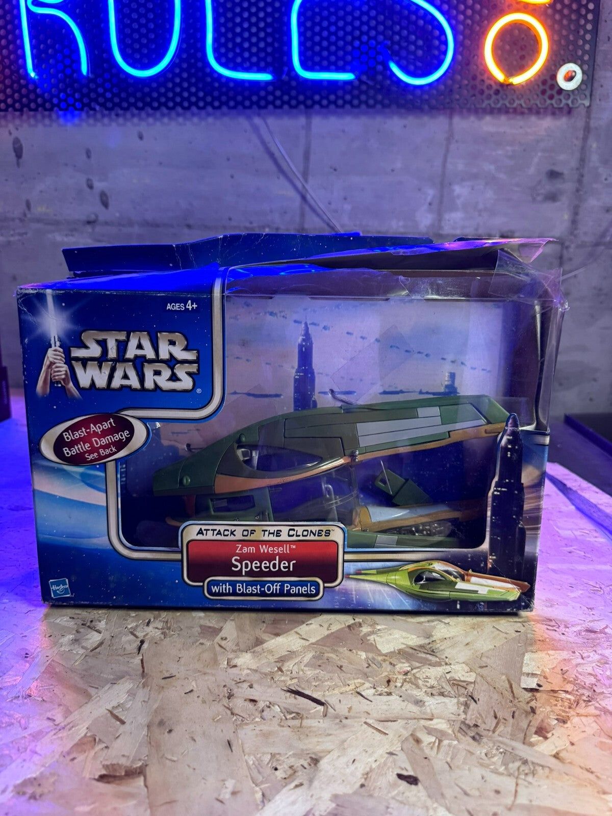 Zam Wesell Speeder with Blast-Off Panels Star Wars (Saga Collection) - Hasbro