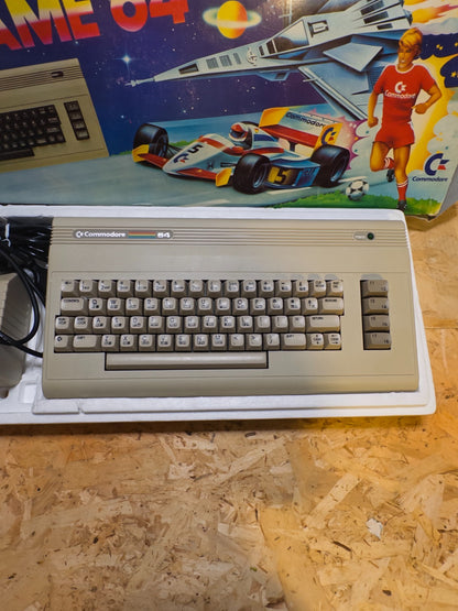Commodore C64 Video Supergame 64 (Computer + 3 Giochi) + Datassette unit