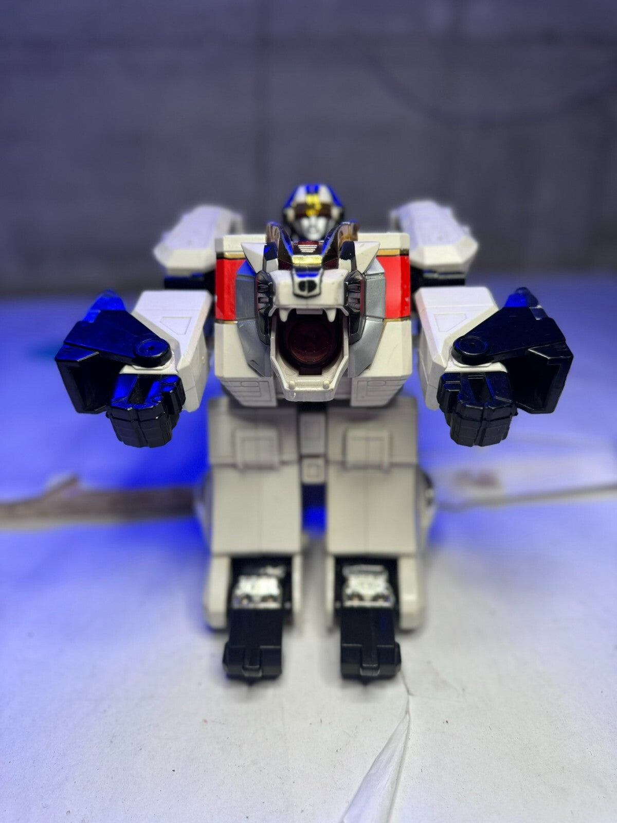 Vintage Bandai Power Rangers White Tigerzord 1993 Worn MISSING ITEMS.