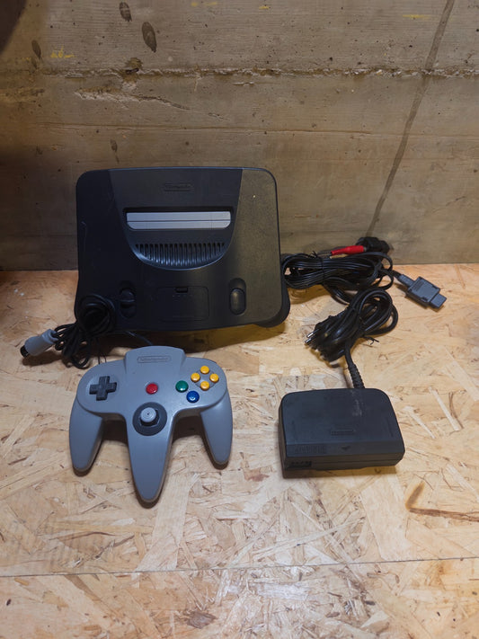 Console NINTENDO 64 N64 PAL EUR con CONTROLLER e CAVI - TESTATO
