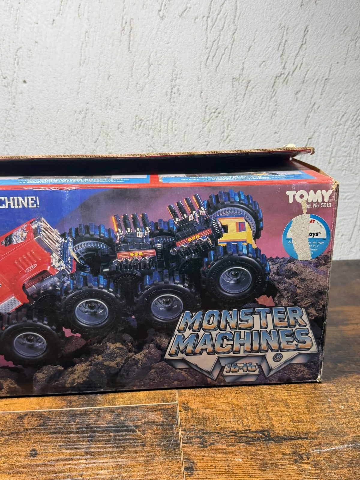 Tomy Monster Machine 16x16 1986