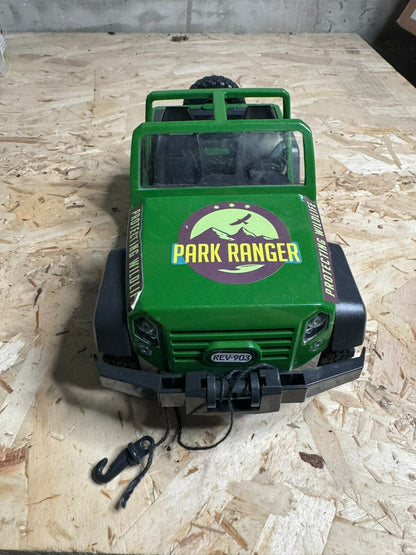 Jeep Park Ranger verde con gancio traino