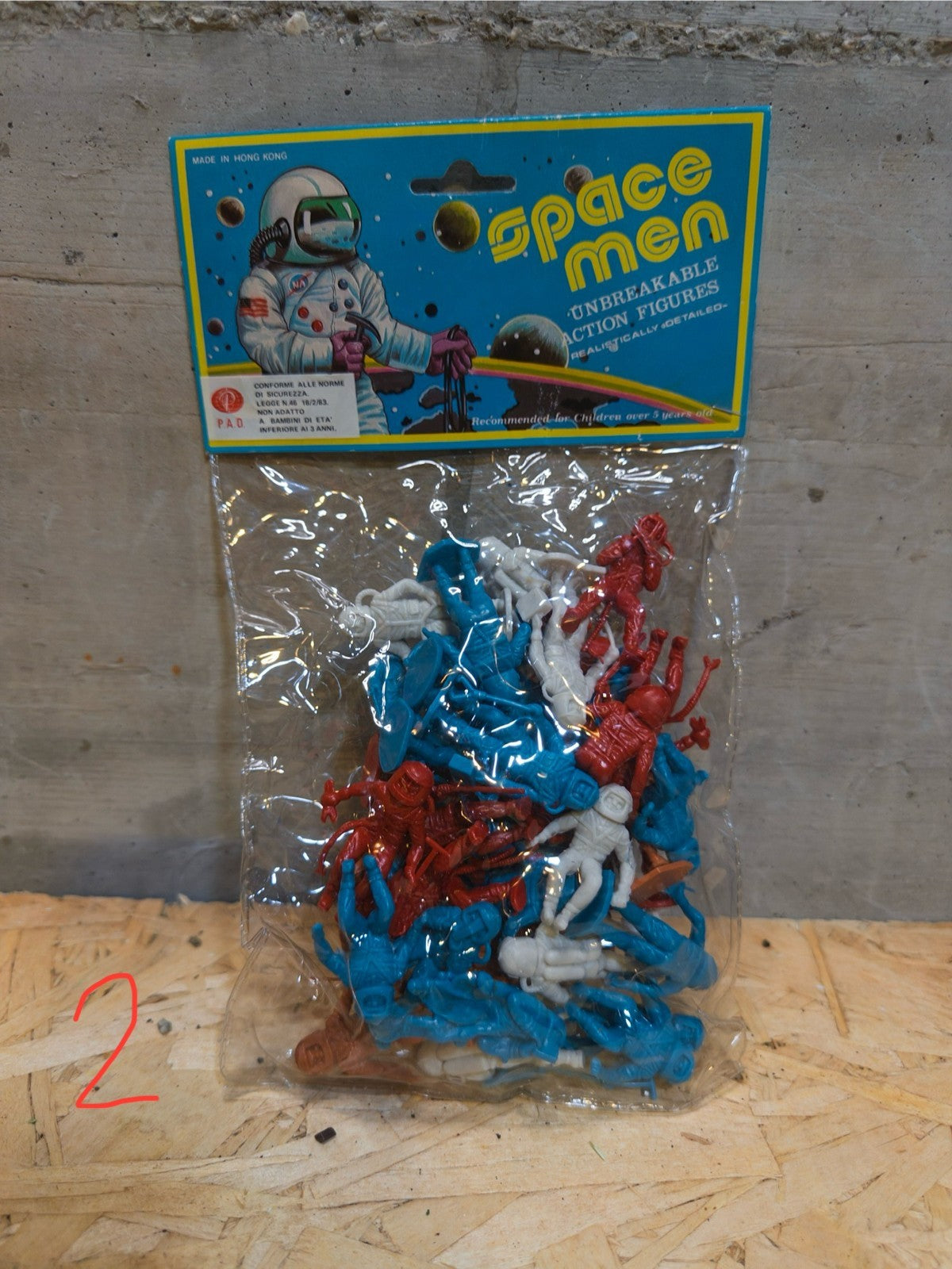 SPACE MEN SOLDATINI SPAZIALI SPACE SOLDIERS MADE IN HONG KONG No.433 NUOVO NEW