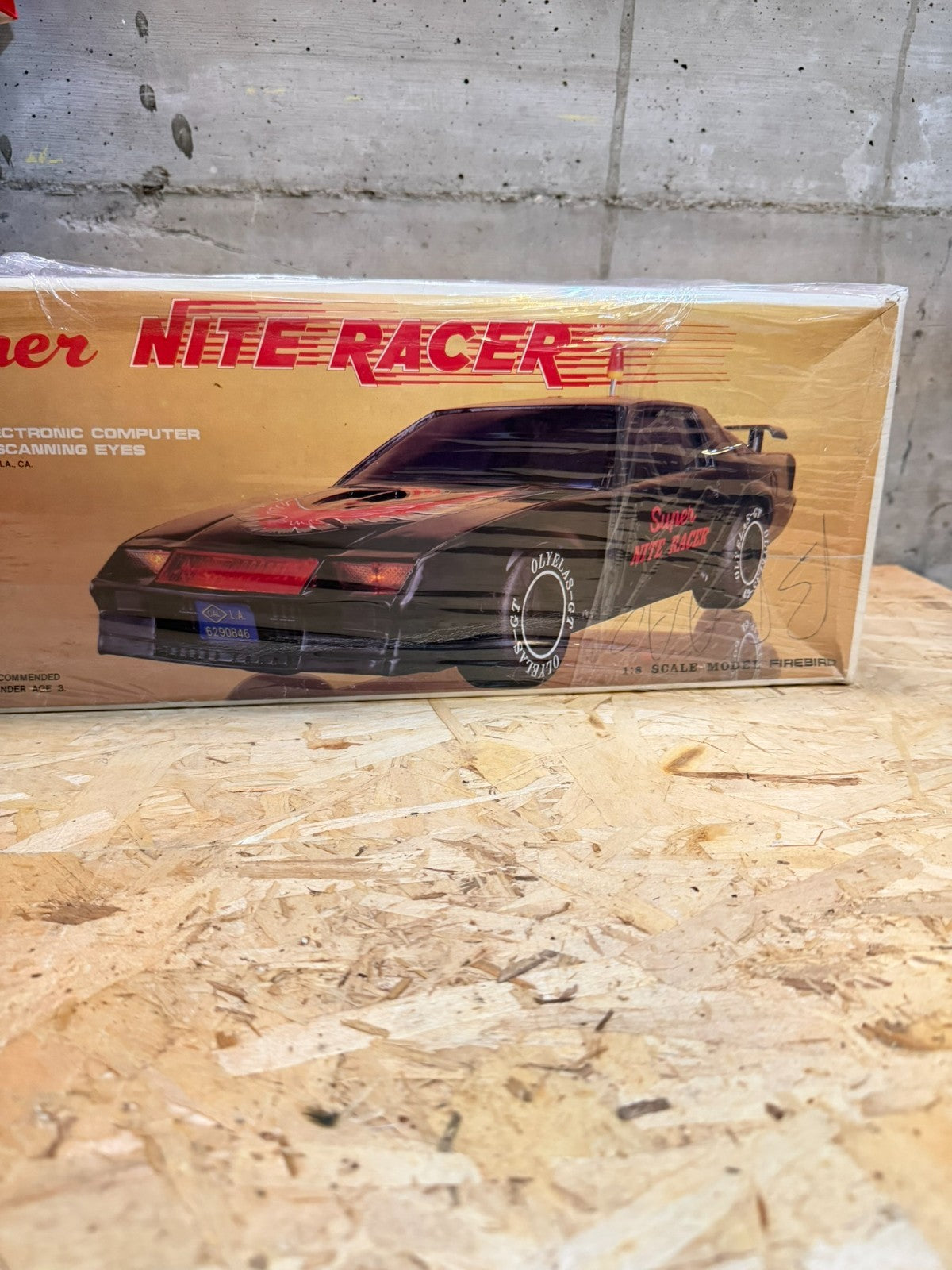 1:8 1/8 VINTAGE KNIGHT RIDER SUPER NITE RACER KNIGHT KITT K/O - 80S BATTERY OP