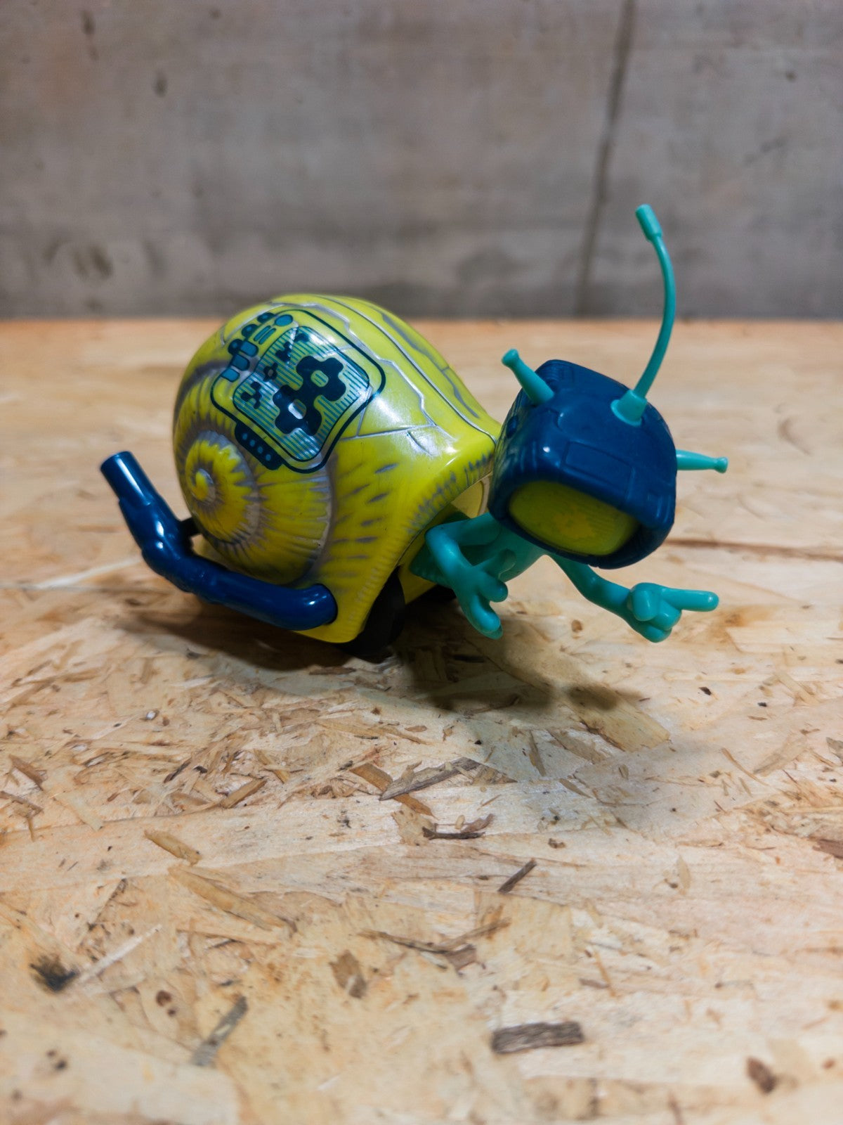 hasbro 2001 turbo snails turbosnails yovi racin