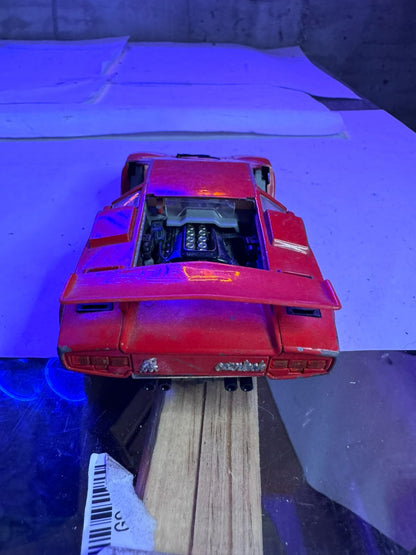 1 modellino Lamborghini Countach (1988) scala 1/24 mde in Italy usata